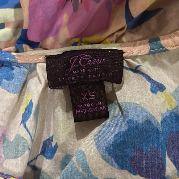 J crew liberty fabric  pink floral ruffle top size xs - Picture 4 of 5